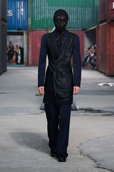 Look 33